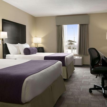 Days Inn By Wyndham Regina Extérieur photo