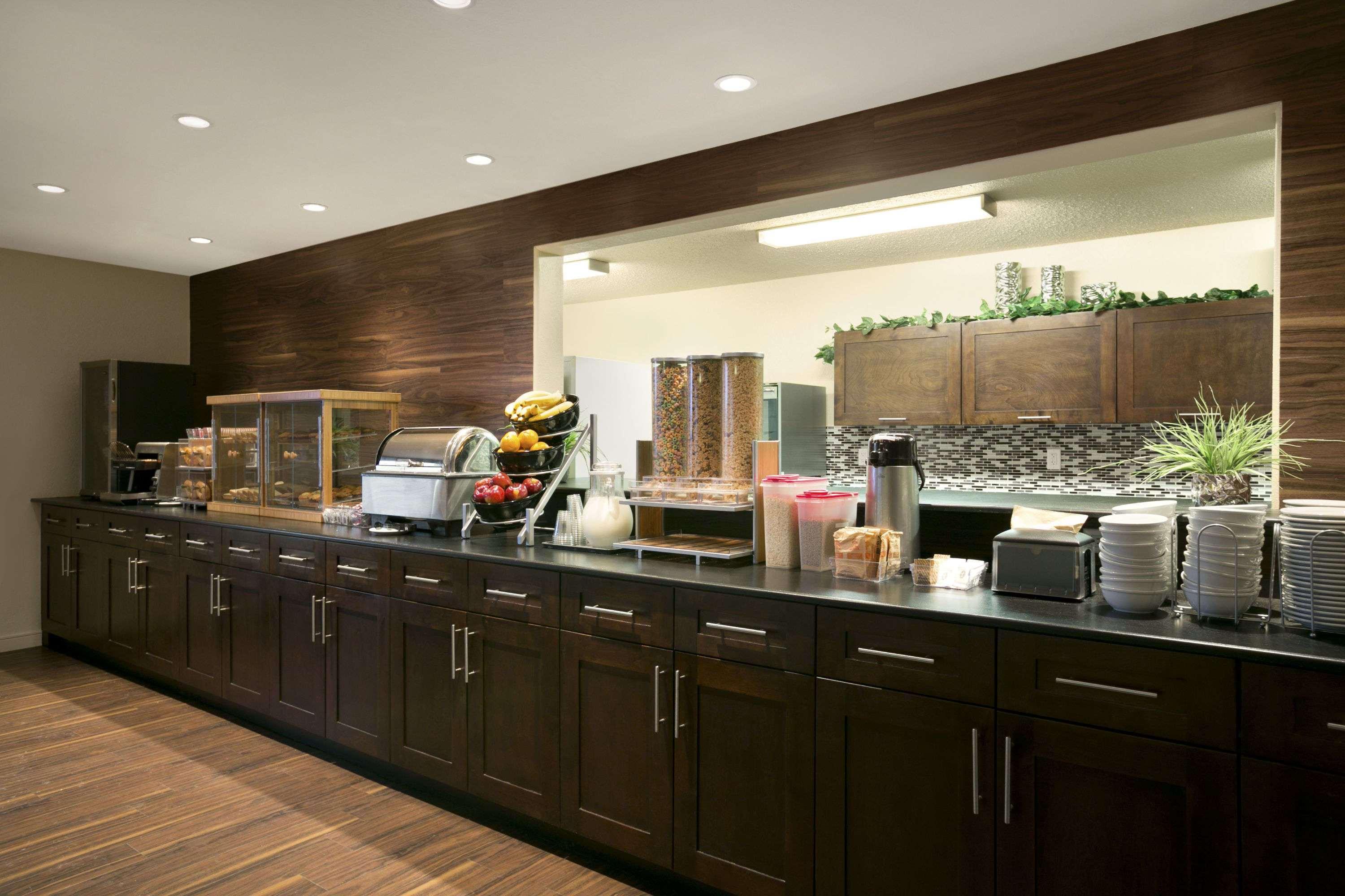 Days Inn By Wyndham Regina Extérieur photo