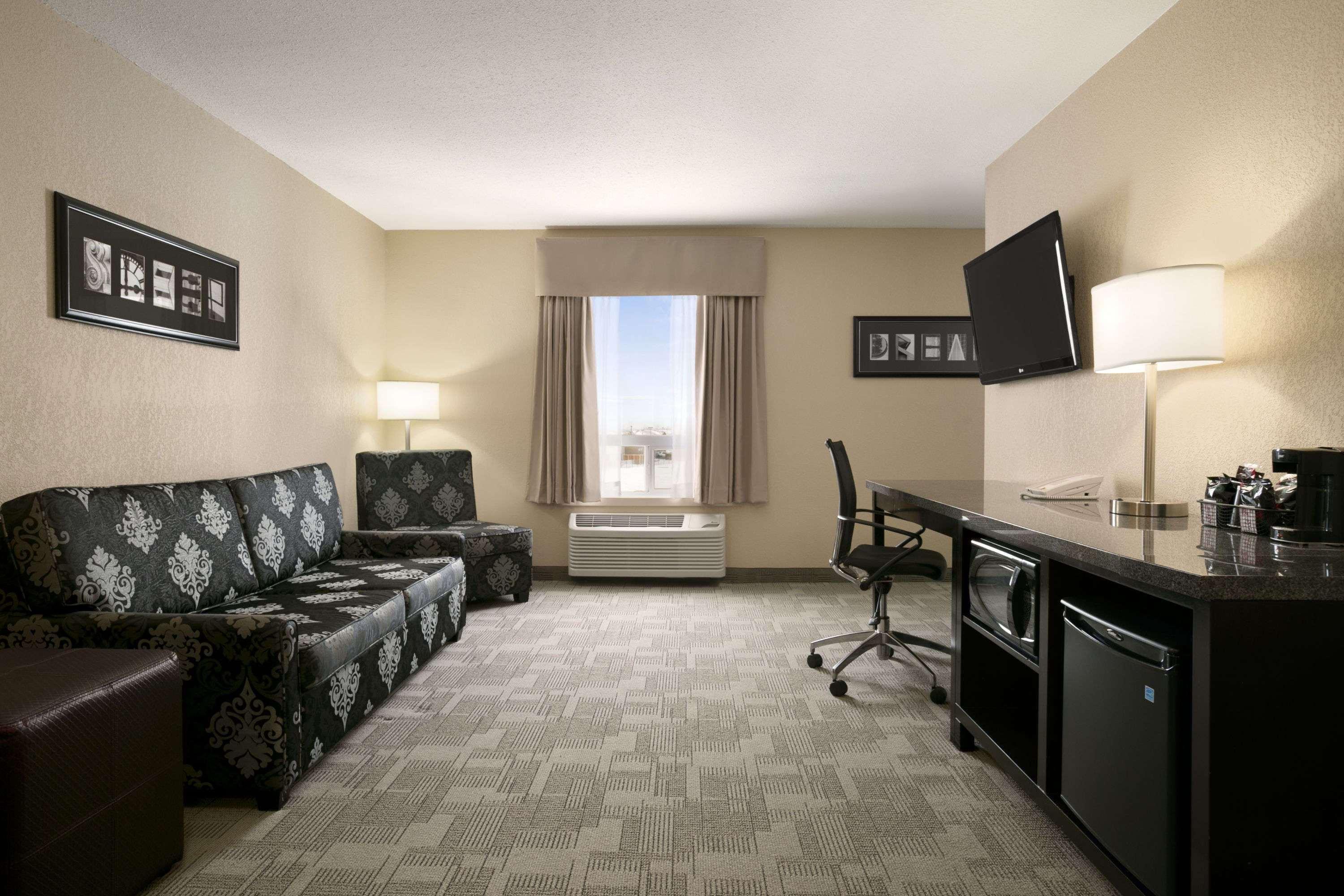 Days Inn By Wyndham Regina Extérieur photo