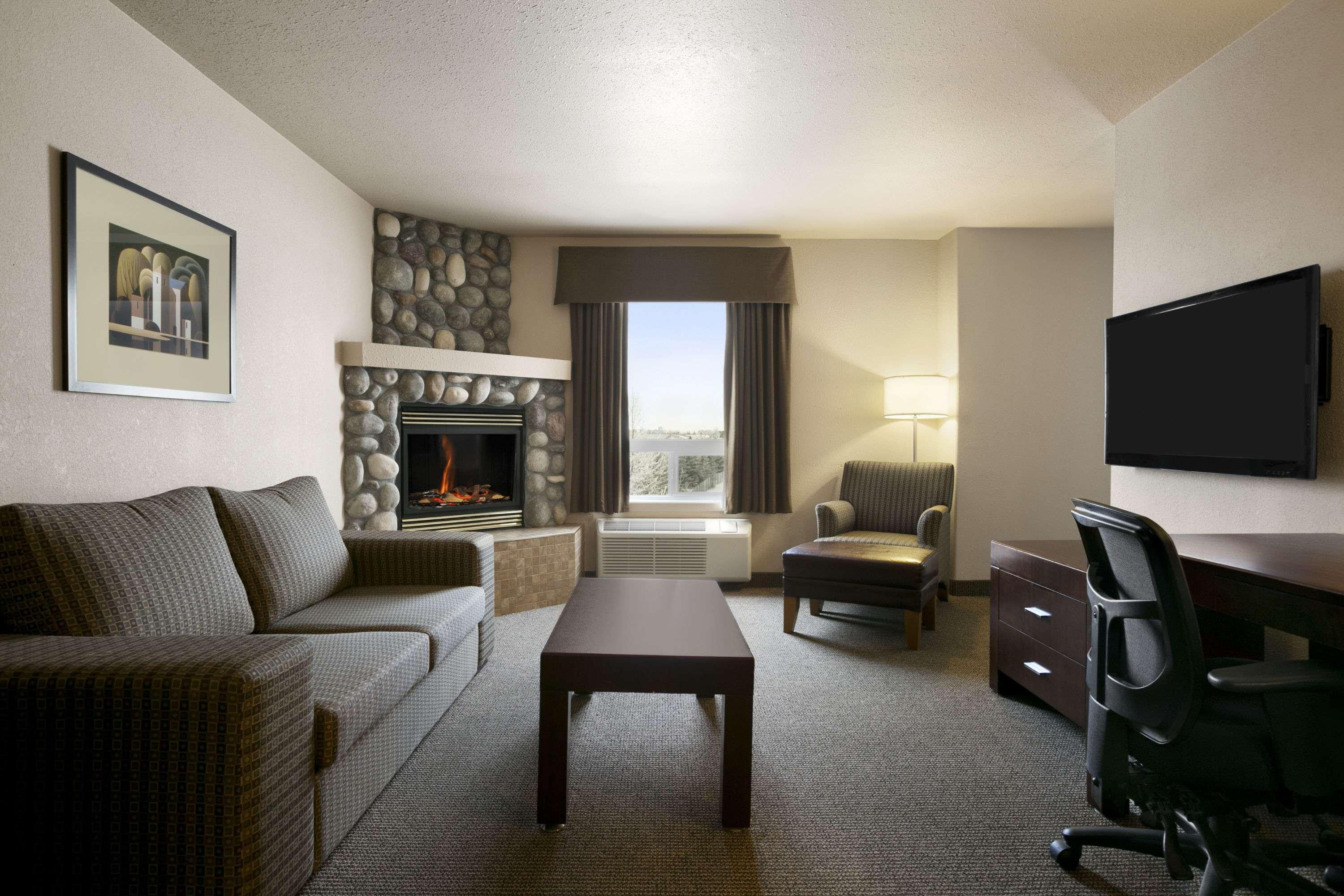 Days Inn By Wyndham Regina Extérieur photo