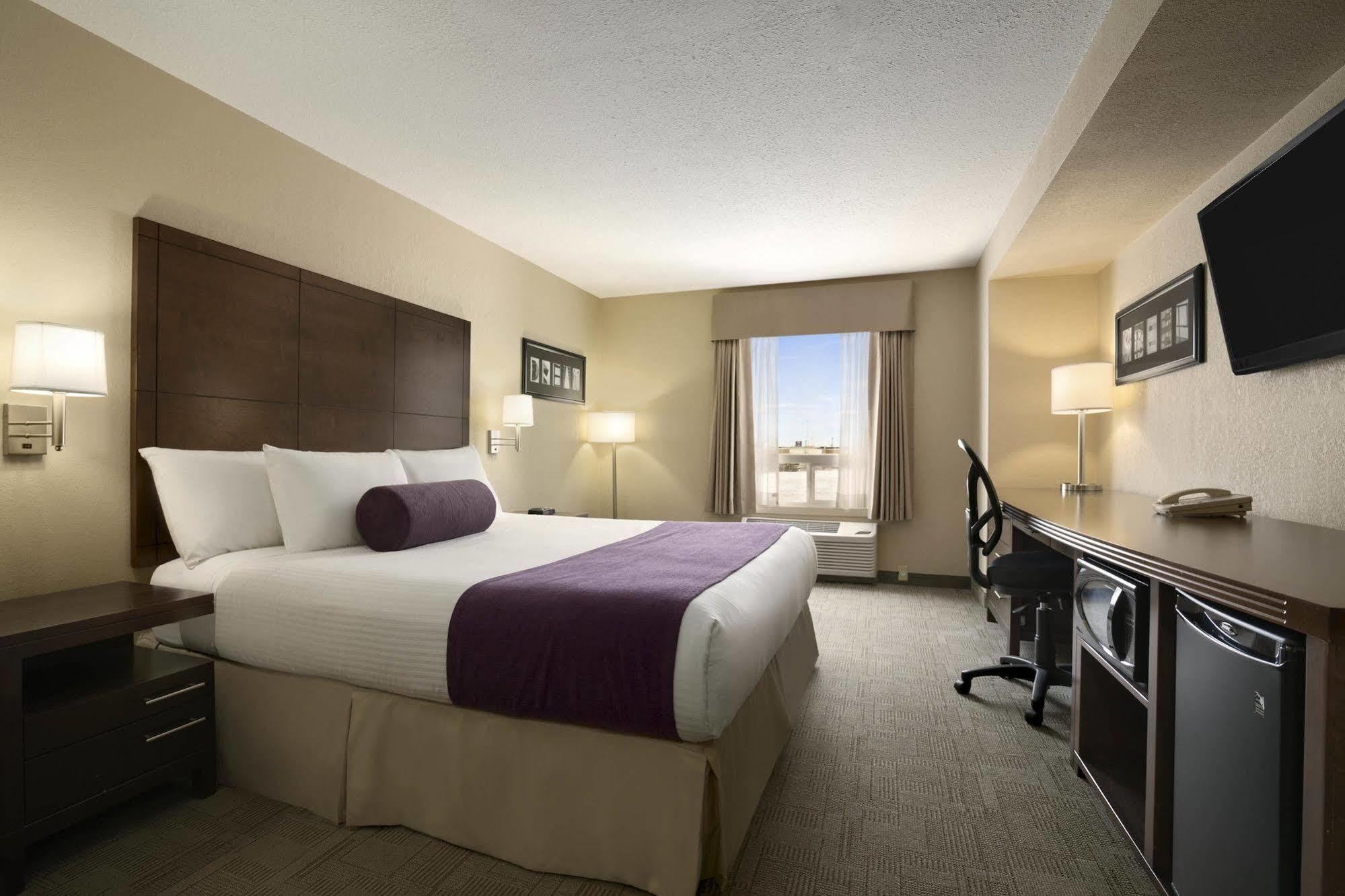 Days Inn By Wyndham Regina Extérieur photo