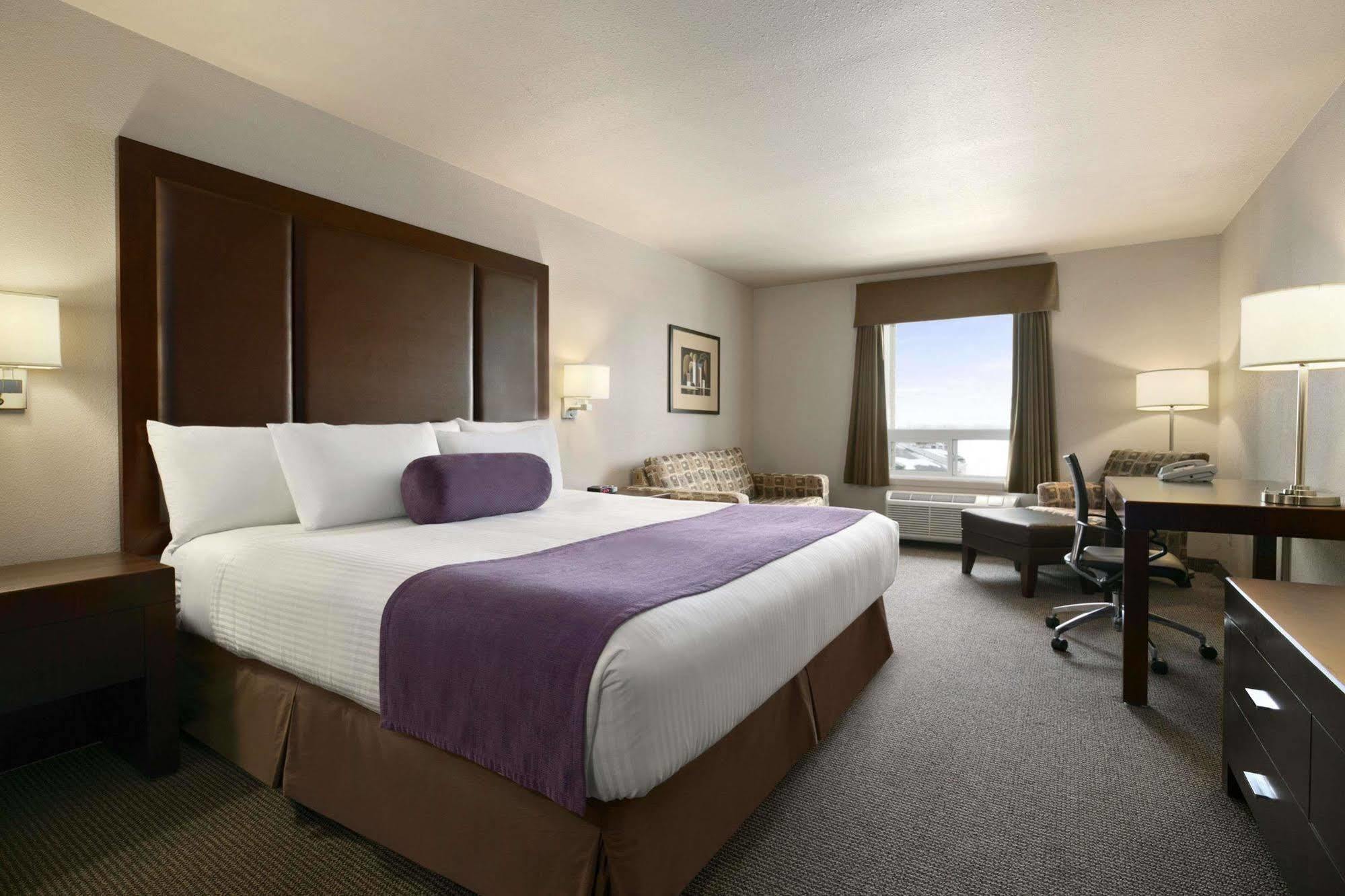 Days Inn By Wyndham Regina Extérieur photo